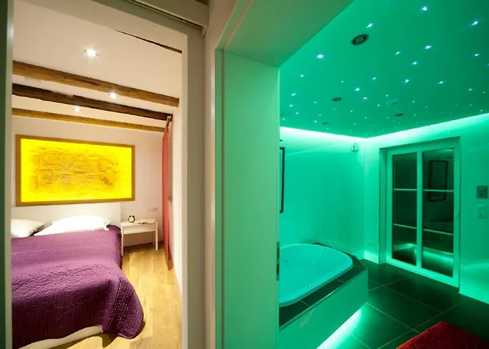 - Die710 Ρότενμπουργκ (Τάουμπερ)